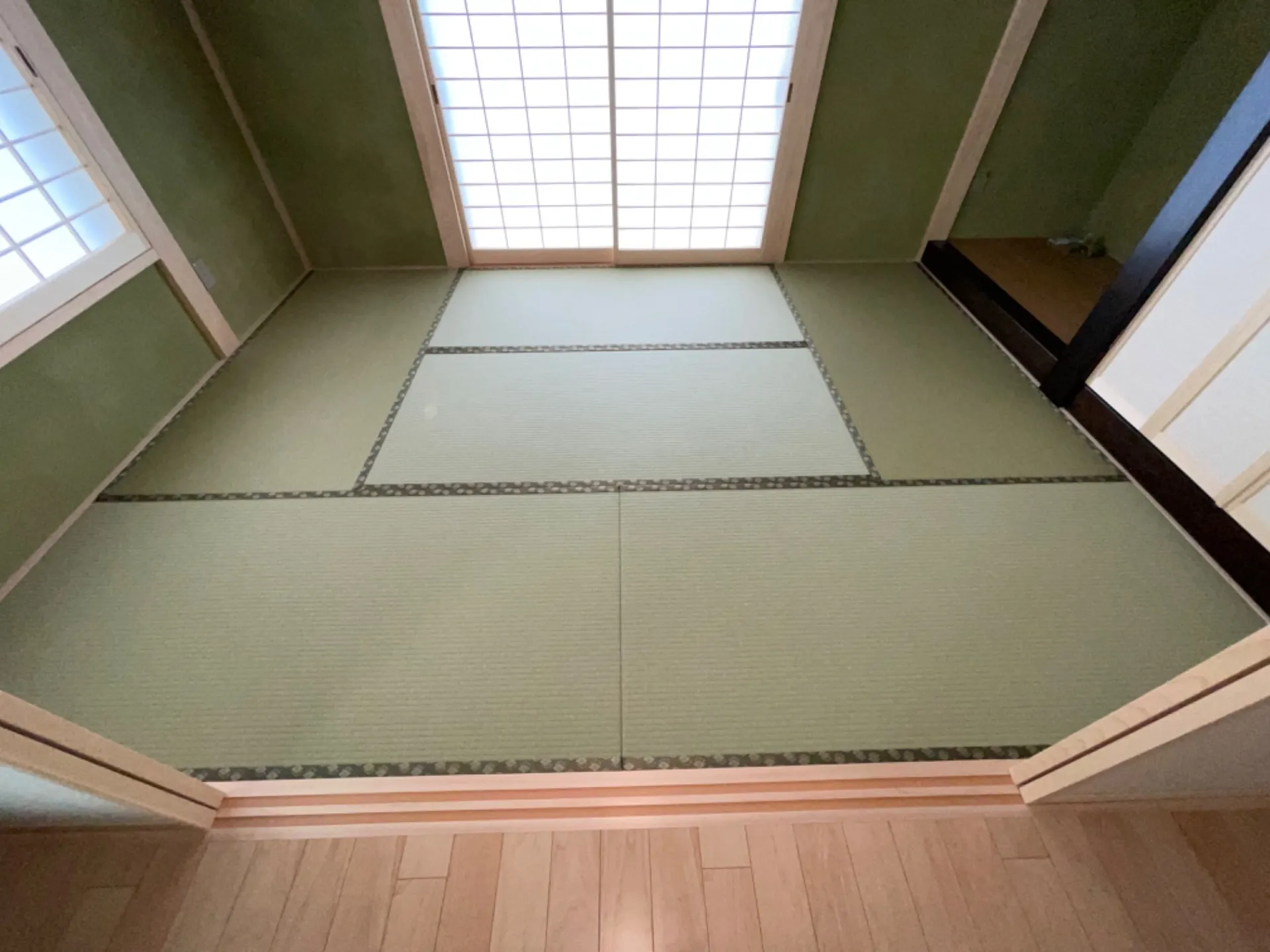 床暖房畳、厚み13㍉　ダイケン和紙表100A使用。